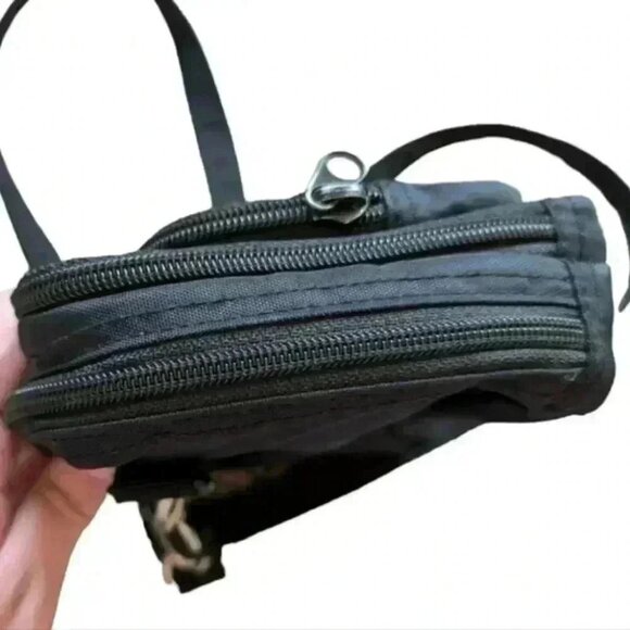 Derek Alexander Crossbody Bag Camera Black Nylon Unisex Square Long Strap Zipper - Picture 4 of 14